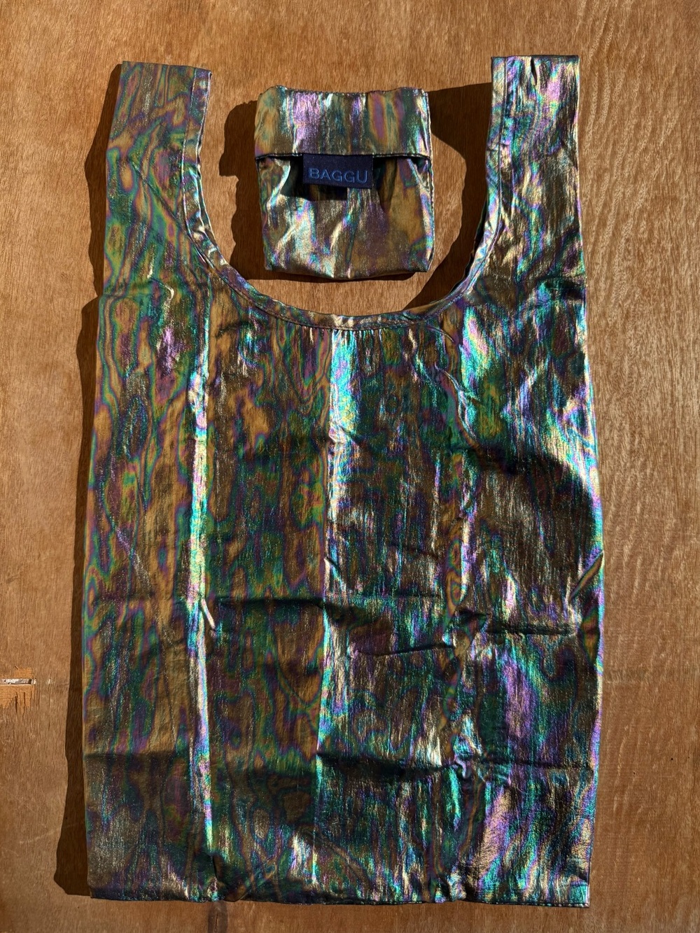 BAGGU baby reusable bag: rainbow oil slick - Picture 4 of 9